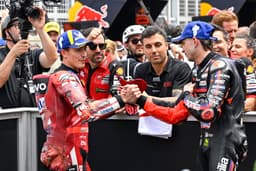 Педроса — Маркес и Беццекки начали психологическую войну в MotoGP
