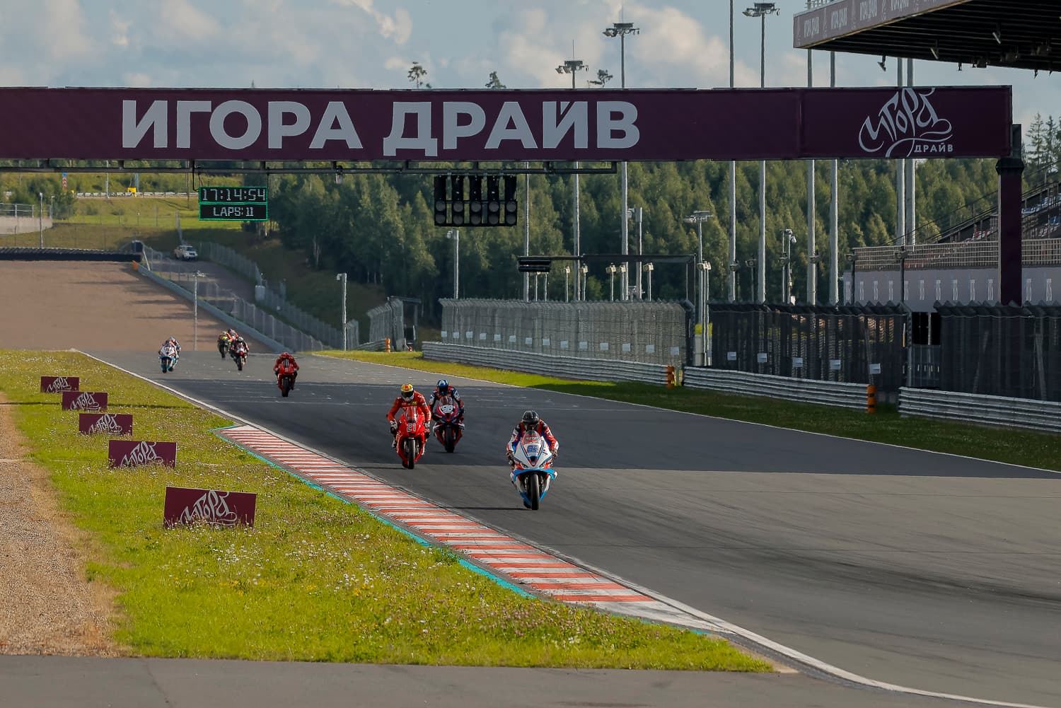 011_STK1000 RLS Spb IGORA 02.08.2026_M3A8869.jpg