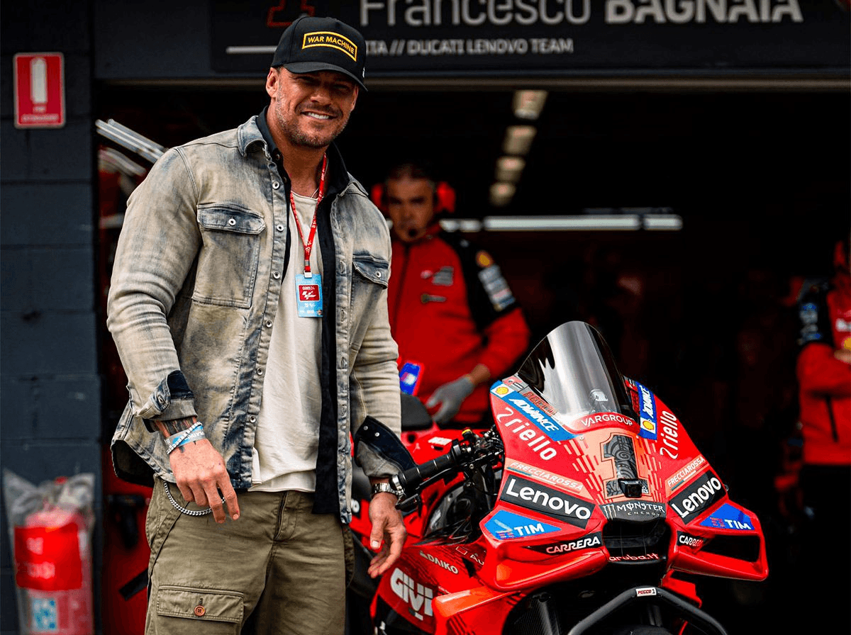 Netflix снимает новый боевик про MotoGP, режим ожидания кринжа включен?
